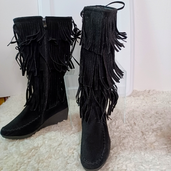 Women FOREVER Fringes Boots, Black - Picture 1 of 14
